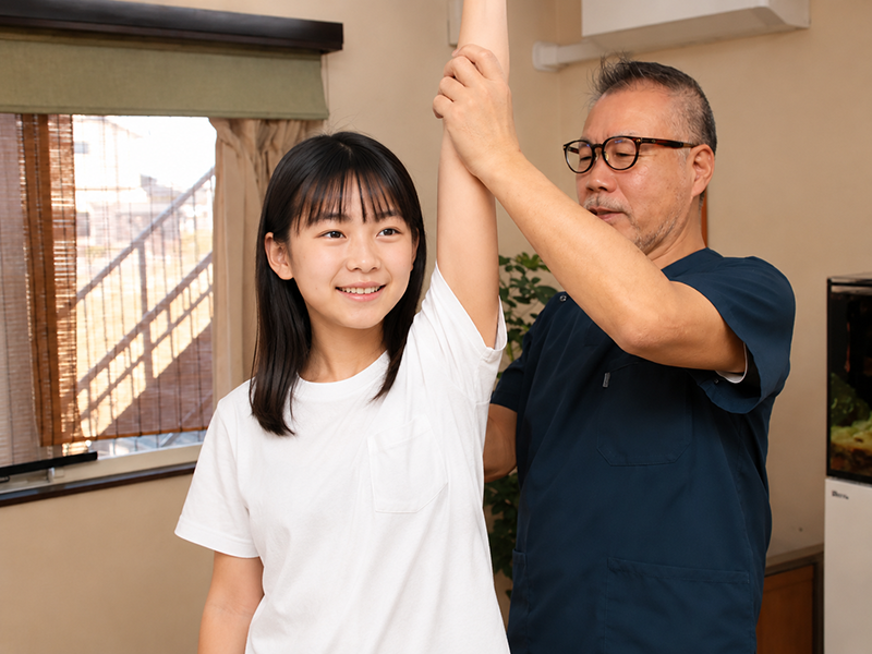 子供の姿勢矯正後の身体の状態チェックのイメージ